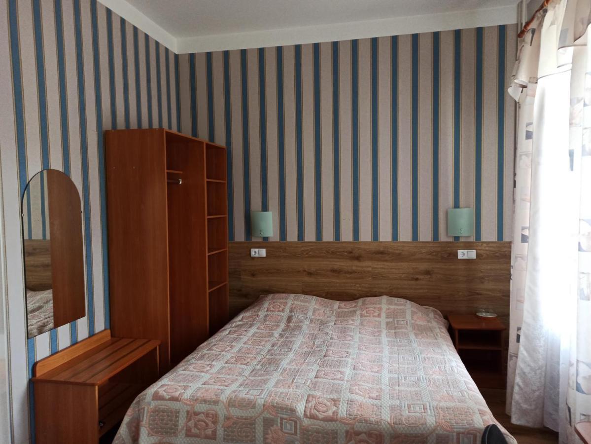 Central Hotel Narva Luaran gambar