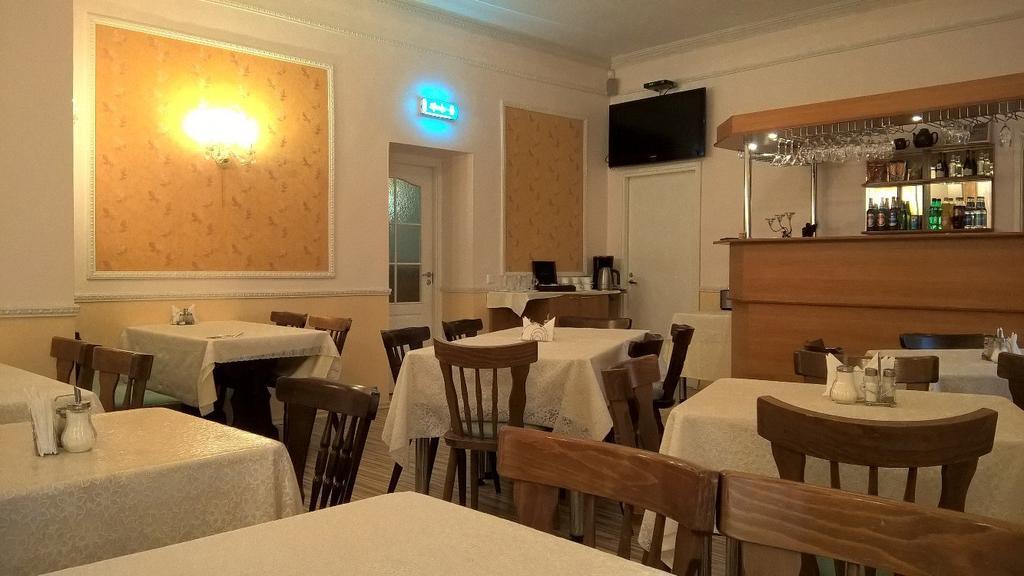 Central Hotel Narva Luaran gambar